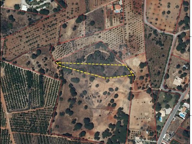 Terreno à venda em Quarteira, Loulé RE/MAX Portugal