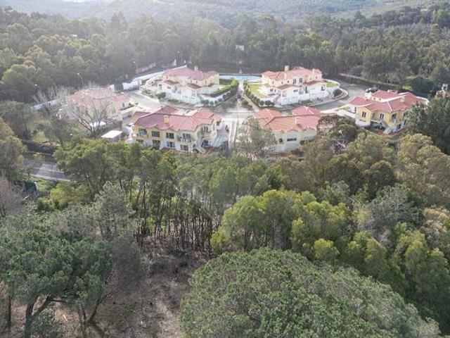 Terreno à venda em Queluz e Belas, Sintra RE/MAX Portugal
