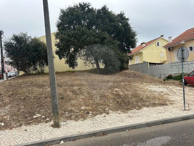 Terreno à venda em Quinta do Conde, Sesimbra RE/MAX Portugal