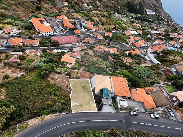 Terreno à venda em Quinta Grande, Câmara de Lobos RE/MAX Portugal