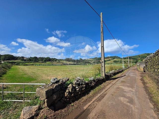 Terreno à venda em Rosto de Cão Livramento, Ponta Delgada RE/MAX Portugal