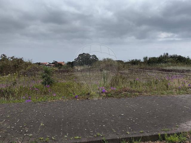 Terreno à venda em Rosto de Cão Livramento, Ponta Delgada RE/MAX Portugal