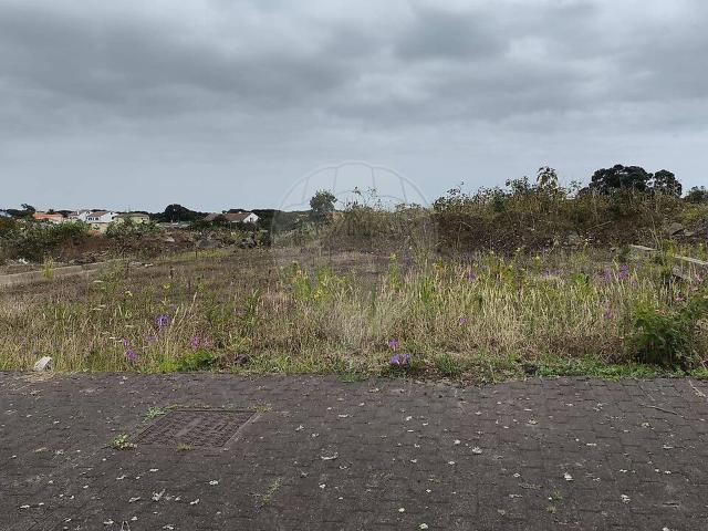 Terreno à venda em Rosto de Cão Livramento, Ponta Delgada RE/MAX Portugal