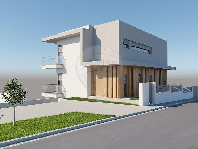 Terreno à venda em Ramada e Caneças, Odivelas RE/MAX Portugal