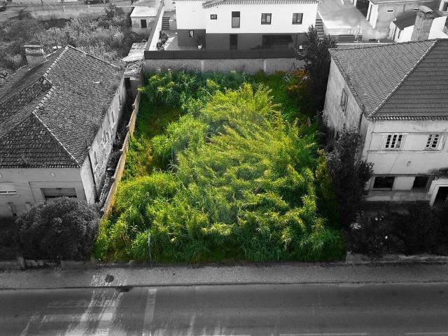 Terreno à venda em Ramada e Caneças, Odivelas RE/MAX Portugal