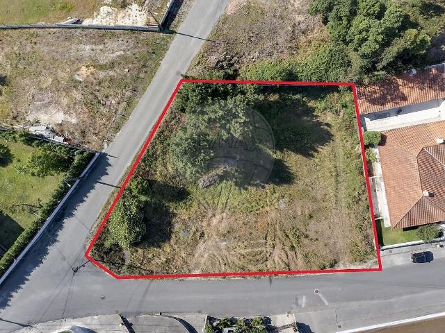 Terreno à venda em Requeixo, Nossa Senhora de Fátima e Nariz, Aveiro RE/MAX Portugal