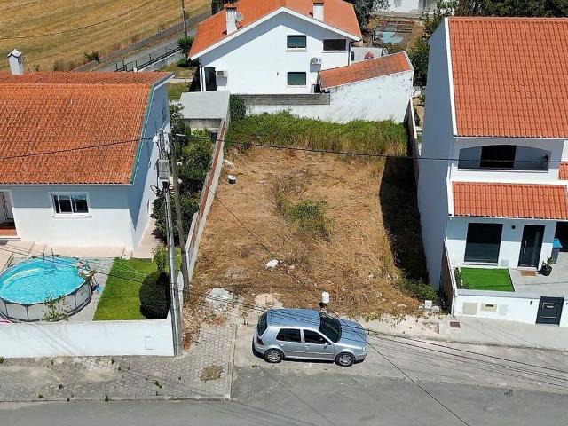 Terreno à venda em Requeixo, Nossa Senhora de Fátima e Nariz, Aveiro RE/MAX Portugal