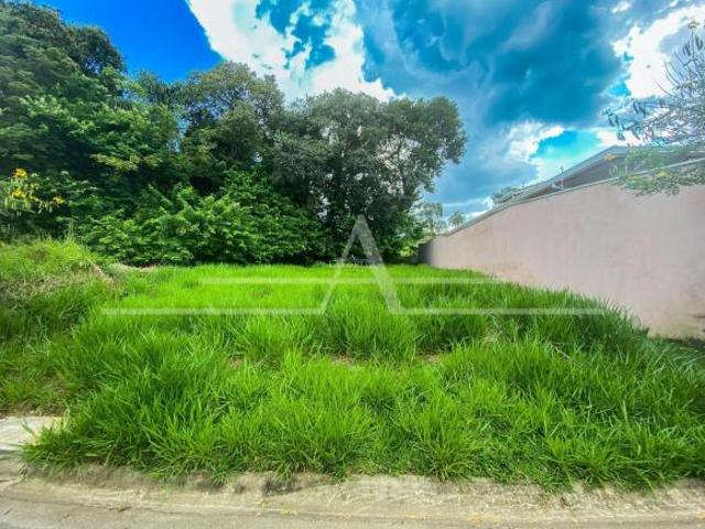 Terreno à venda em Residencial Alvorada