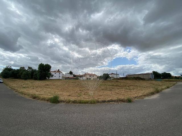 Terreno à venda em Riachos, Torres Novas RE/MAX Portugal