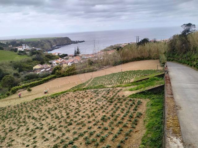 Terreno à venda em Ribeira Grande