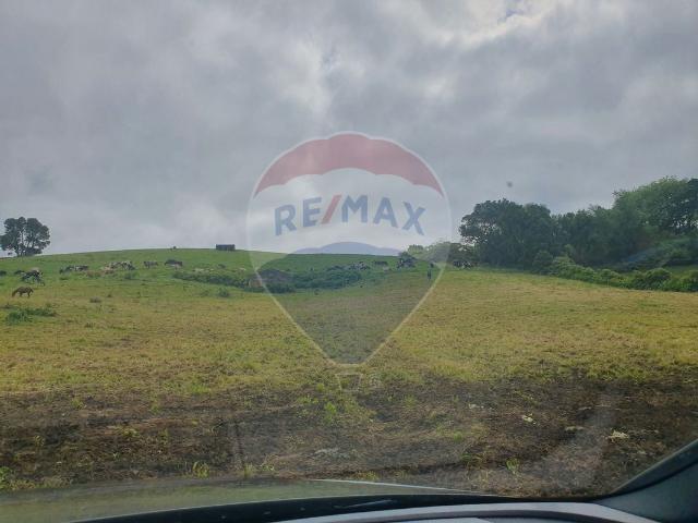 Terreno à venda em Ribeira Grande