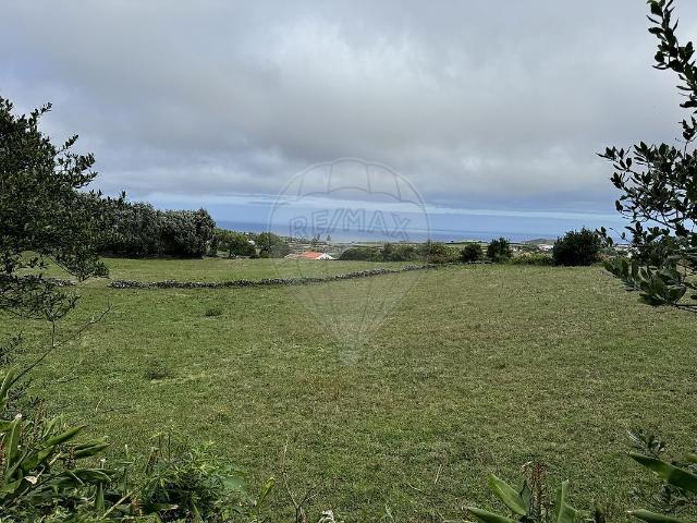 Terreno à venda em Ribeira Grande