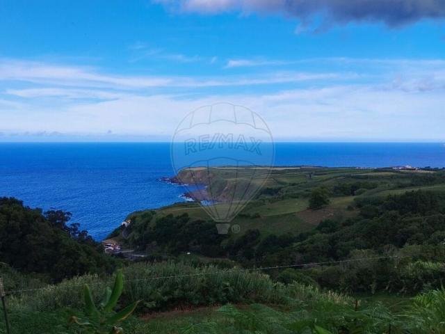 Terreno à venda em Ribeira Grande