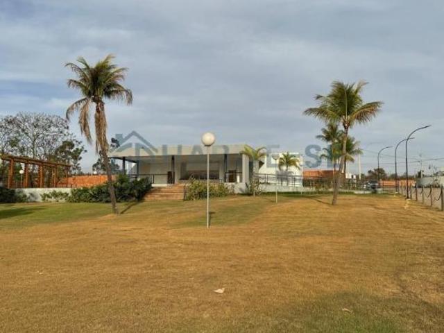 Terreno à venda em Rifaina SP, 400m² de área no bairro desejado!