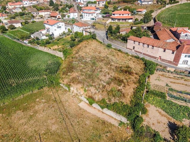 Terreno à venda em Rio Mau e Arcos, Vila do Conde RE/MAX Portugal