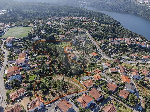 Terreno à venda em Rio Mau, Penafiel RE/MAX Portugal
