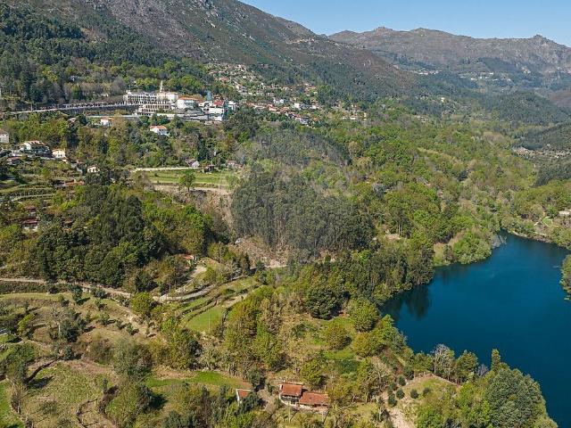 Terreno à venda em Rio Caldo, Terras de Bouro RE/MAX Portugal