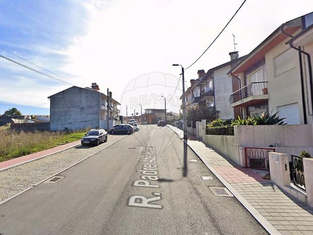Terreno à venda em Rio Tinto, Gondomar RE/MAX Portugal