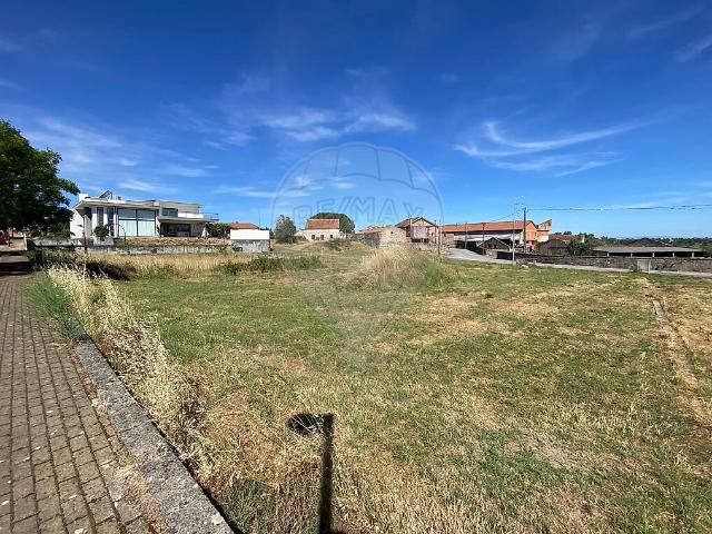 Terreno à venda em Tourais e Lajes, Seia RE/MAX Portugal