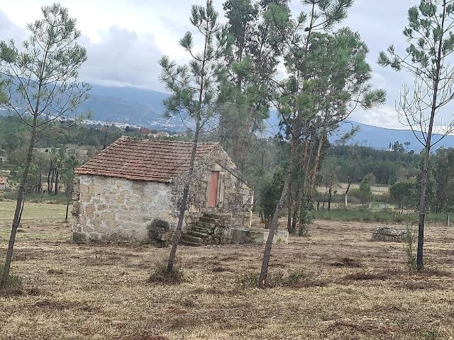 Terreno à venda em Tourais e Lajes, Seia RE/MAX Portugal