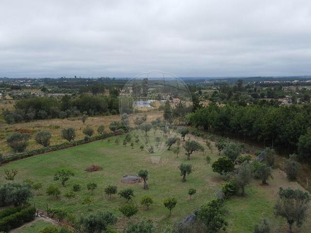 Terreno à venda em Tourais e Lajes, Seia RE/MAX Portugal