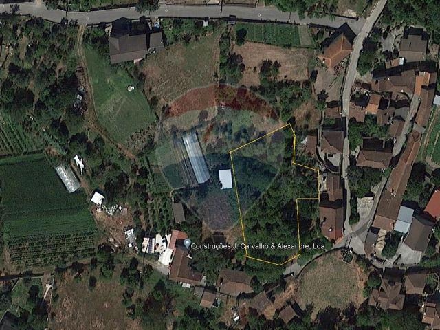 Terreno à venda em Tondela