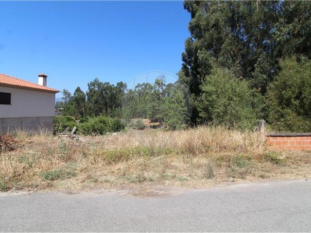 Terreno à venda em Tondela