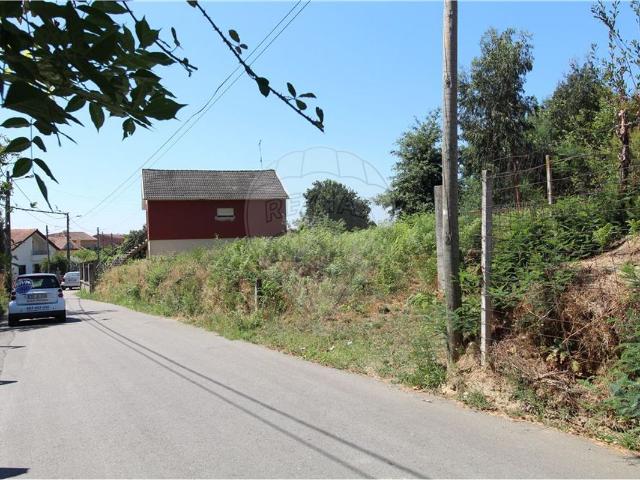Terreno à venda em Tondela