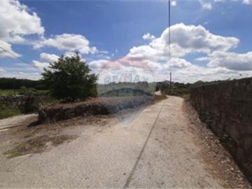 Terreno à venda em Tondela