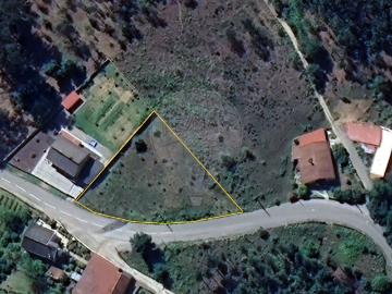 Terreno à venda em Tondela