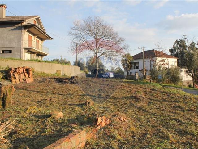 Terreno à venda em Tondela