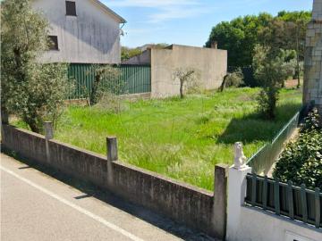 Terreno à venda em Tondela