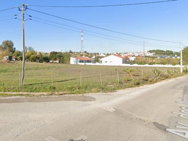 Terreno à venda em Torres Novas