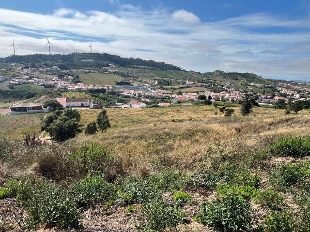 Terreno à venda em Torres Vedras