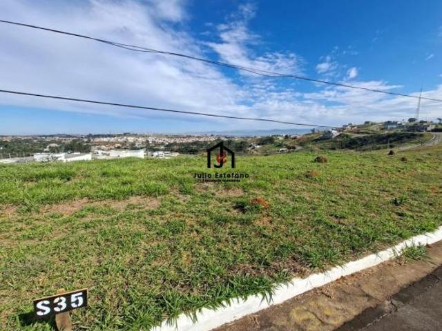 Terreno à venda em Taubaté