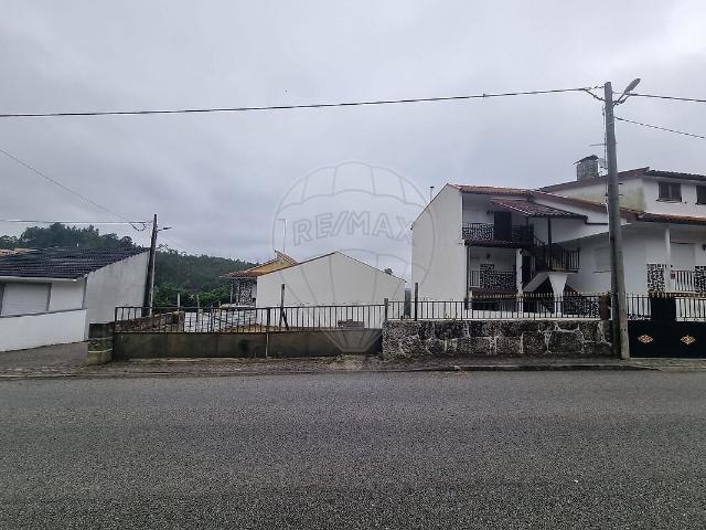 Terreno à venda em Treixedo e Nagozela, Santa Comba Dão RE/MAX Portugal