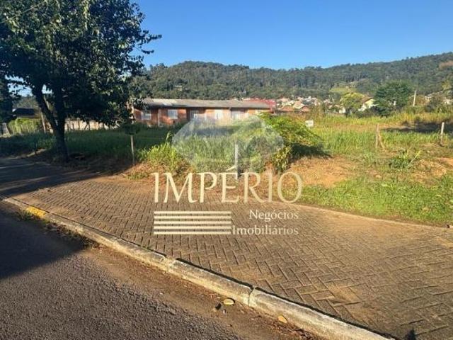 Terreno à venda em Três Coroas RS, bairro Sander, com 416m² de área!