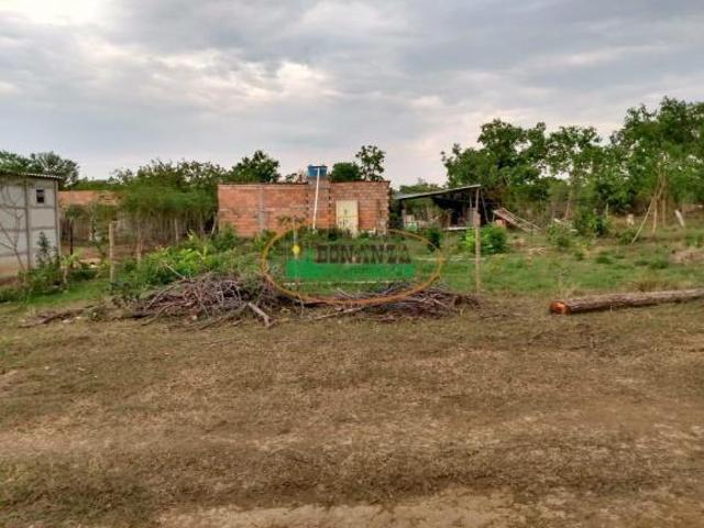 Terreno à venda em Três Marias