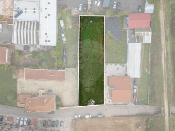 Terreno à venda em Trofa