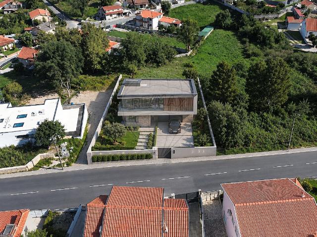 Terreno à venda em Turiz, Vila Verde RE/MAX Portugal