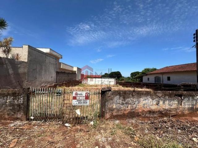 Terreno à venda em Umuarama PR, Bairro Zona V, 556m² de área. Aproveite essa oportunidade única!