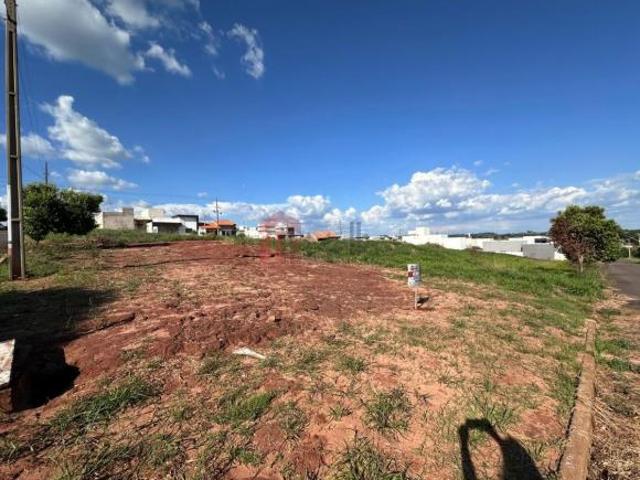 Terreno à venda em Umuarama PR, Parque Residencial Metropolitano II, 342,30m² de área. Aproveite ess