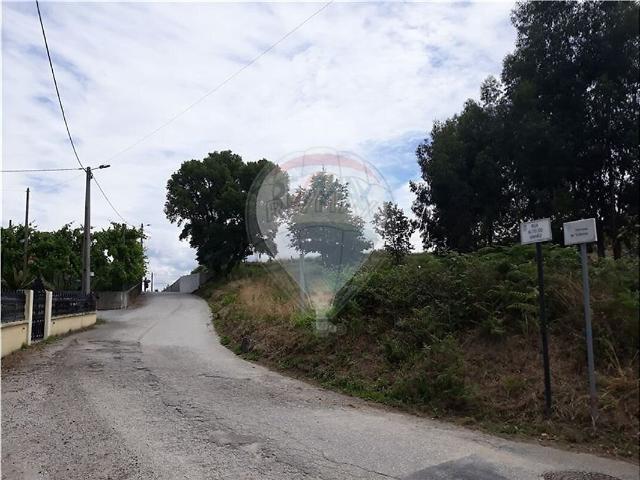 Terreno à venda em Unhão e Lordelo, Felgueiras RE/MAX Portugal