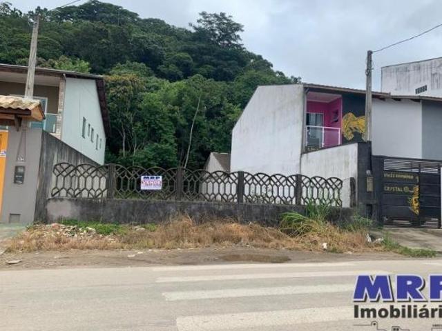 Terreno a venda em Ubatuba no bairro do Jardim Beira Rio. Documentação ok