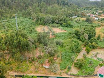 Terreno à venda em Vouzela