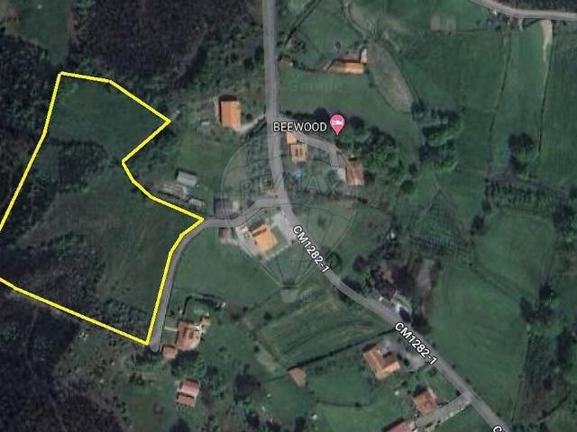 Terreno à venda em Vouzela