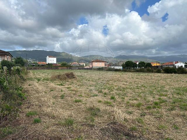Terreno à venda em Valença