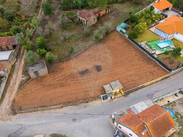 Terreno à venda em Valongo do Vouga, Águeda RE/MAX Portugal