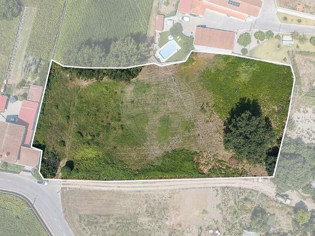 Terreno à venda em Vila Verde e Barbudo, Vila Verde RE/MAX Portugal