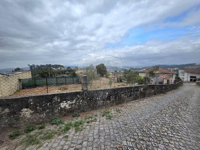 Terreno à venda em Vila Caiz, Amarante RE/MAX Portugal